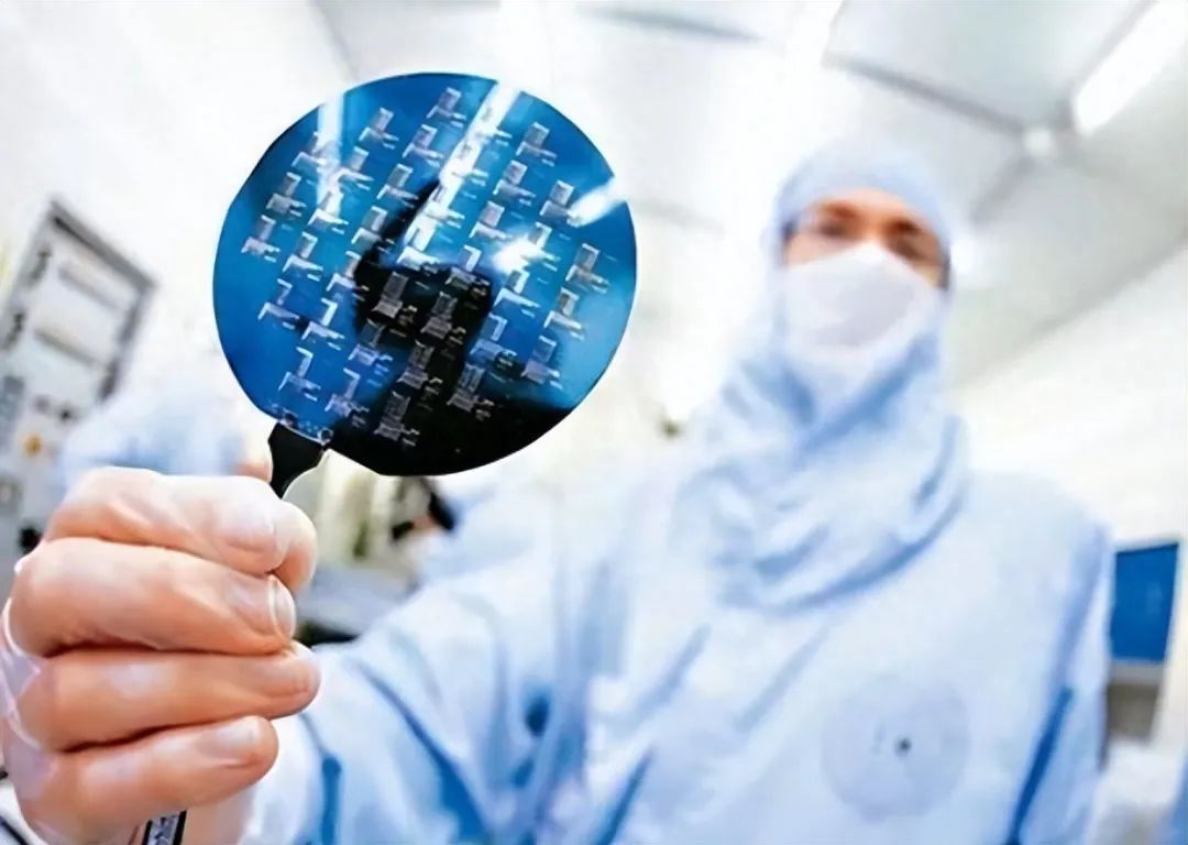 台积电拥抱美国，损失惨重：我们搞定7nm，能自给自足了